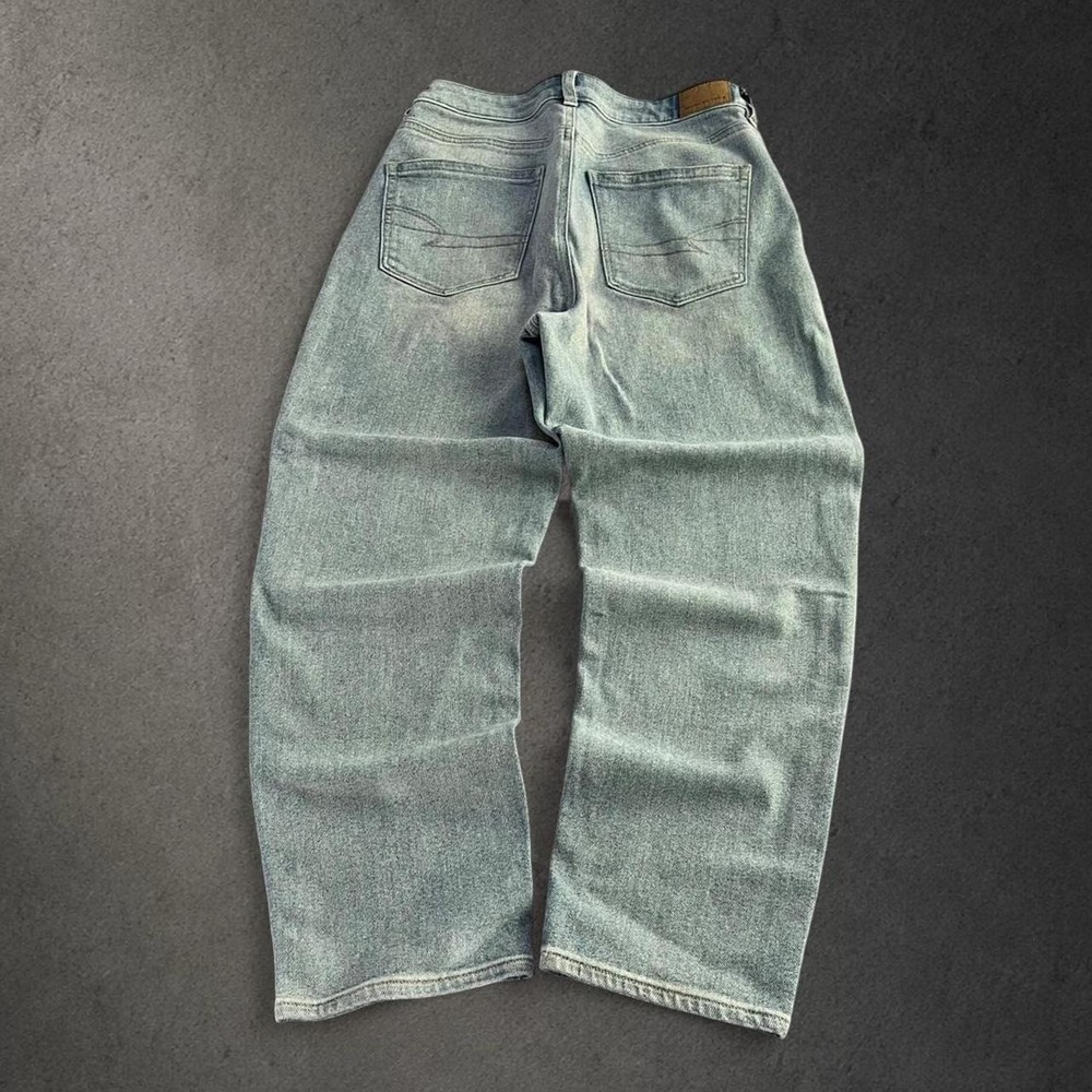 American Eagle Baggy Y2K Style Light Wash Denim Jeans